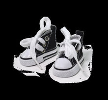 Load image into Gallery viewer, small shoes for amigurumi