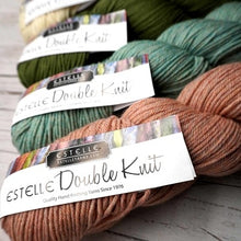 Load image into Gallery viewer, acrylic wool blend yarn for knitting and crocheting