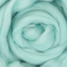 Load image into Gallery viewer, corriedale top for spinning and felting