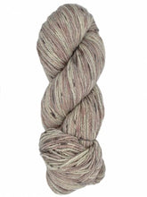 Load image into Gallery viewer, organic merino yarn for knitting