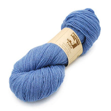 Load image into Gallery viewer, organic merino yarn for knitting