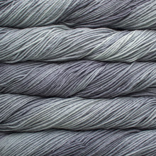 Load image into Gallery viewer, aran weight superwash merino Knitting yarn