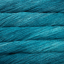 Load image into Gallery viewer, aran weight superwash merino Knitting yarn
