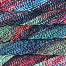 Load image into Gallery viewer, aran weight superwash merino Knitting yarn