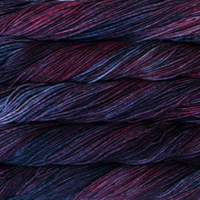 Load image into Gallery viewer, aran weight superwash merino Knitting yarn
