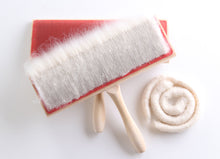 Load image into Gallery viewer, Ashford Cotton Hand Carders