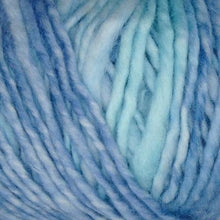 Load image into Gallery viewer, Fluffy chunky wool yarn for knitting