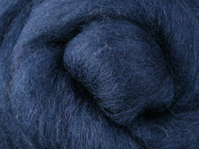 Load image into Gallery viewer, corriedale top for spinning and felting