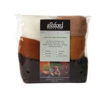 Load image into Gallery viewer, Ashford corriedale spinning and felting fiber
