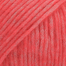 Load image into Gallery viewer, blow yarn with alpaca for knitting