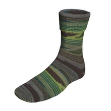 Load image into Gallery viewer, Wool sock knitting yarn
