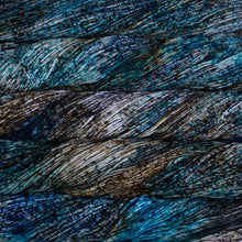Load image into Gallery viewer, superwash merino hand dyed yarn for knitting