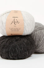 Load image into Gallery viewer, blow yarn with alpaca for knitting