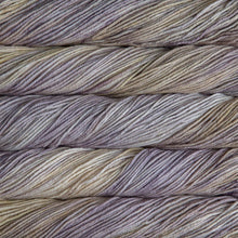 Load image into Gallery viewer, aran weight superwash merino Knitting yarn