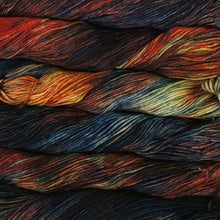 Load image into Gallery viewer, superwash merino hand dyed yarn for knitting