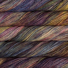 Load image into Gallery viewer, aran weight superwash merino Knitting yarn