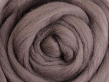 Load image into Gallery viewer, corriedale top for spinning and felting