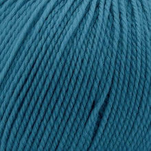 Load image into Gallery viewer, merino cashmere yarn to knit and crochet

