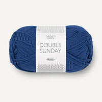 Load image into Gallery viewer, dk weight merino wool knitting yarn
