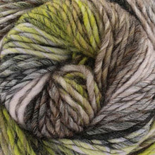 Load image into Gallery viewer, chunky yarn for knitting and crocheting
