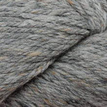Load image into Gallery viewer, chunky alpaca blend yarn for knitting and crocheting
