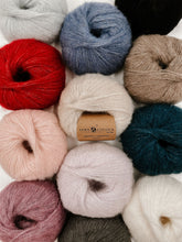 Load image into Gallery viewer, alpaca silk cashmere yarn for knitting
