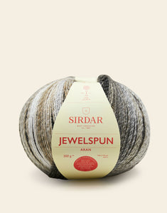 worsted weight acrylic knitting yarn