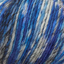 Load image into Gallery viewer, worsted weight merino yarn for knitting
